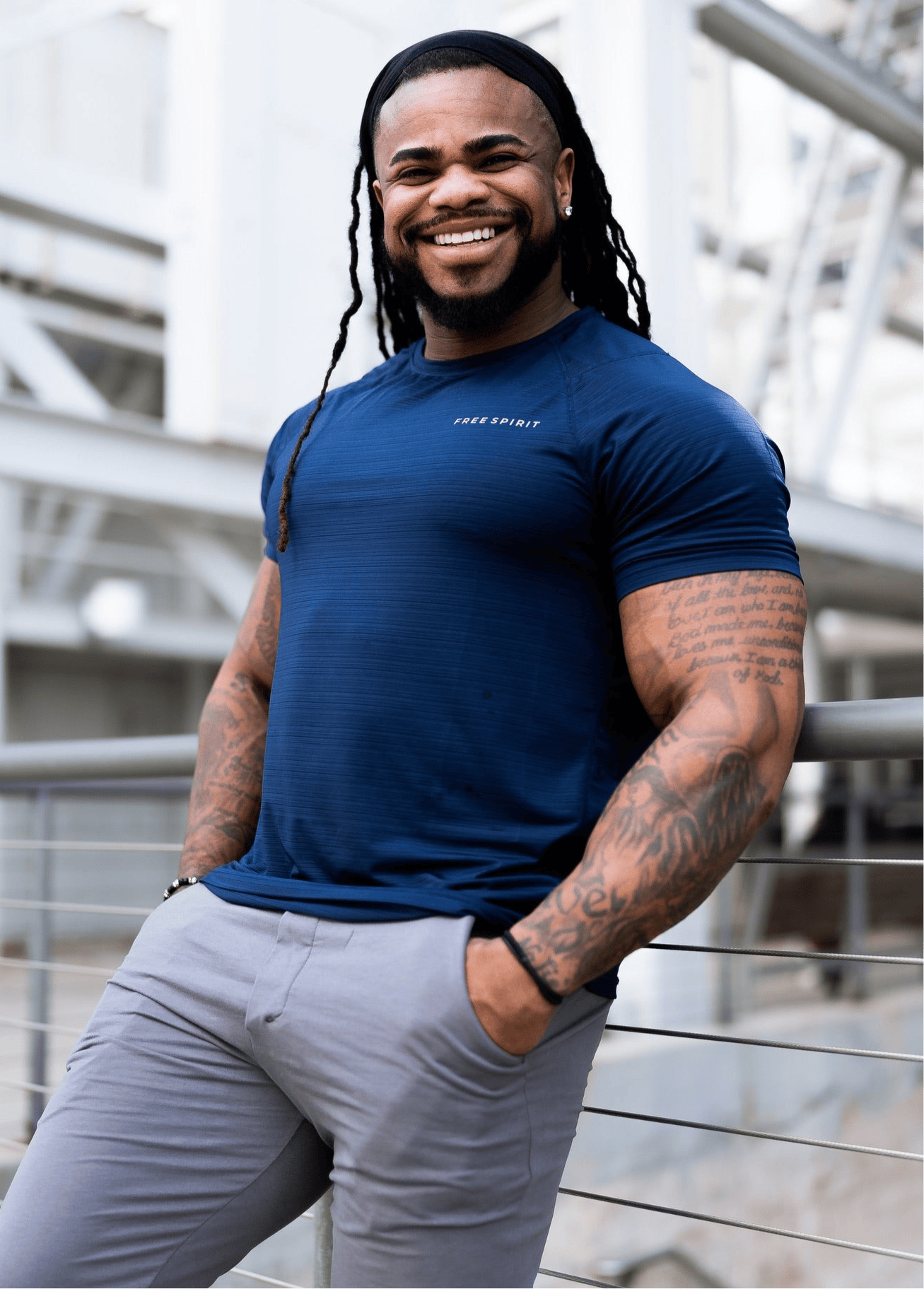 Free Spirit Outlet Deep Navy / XS Performance Tee