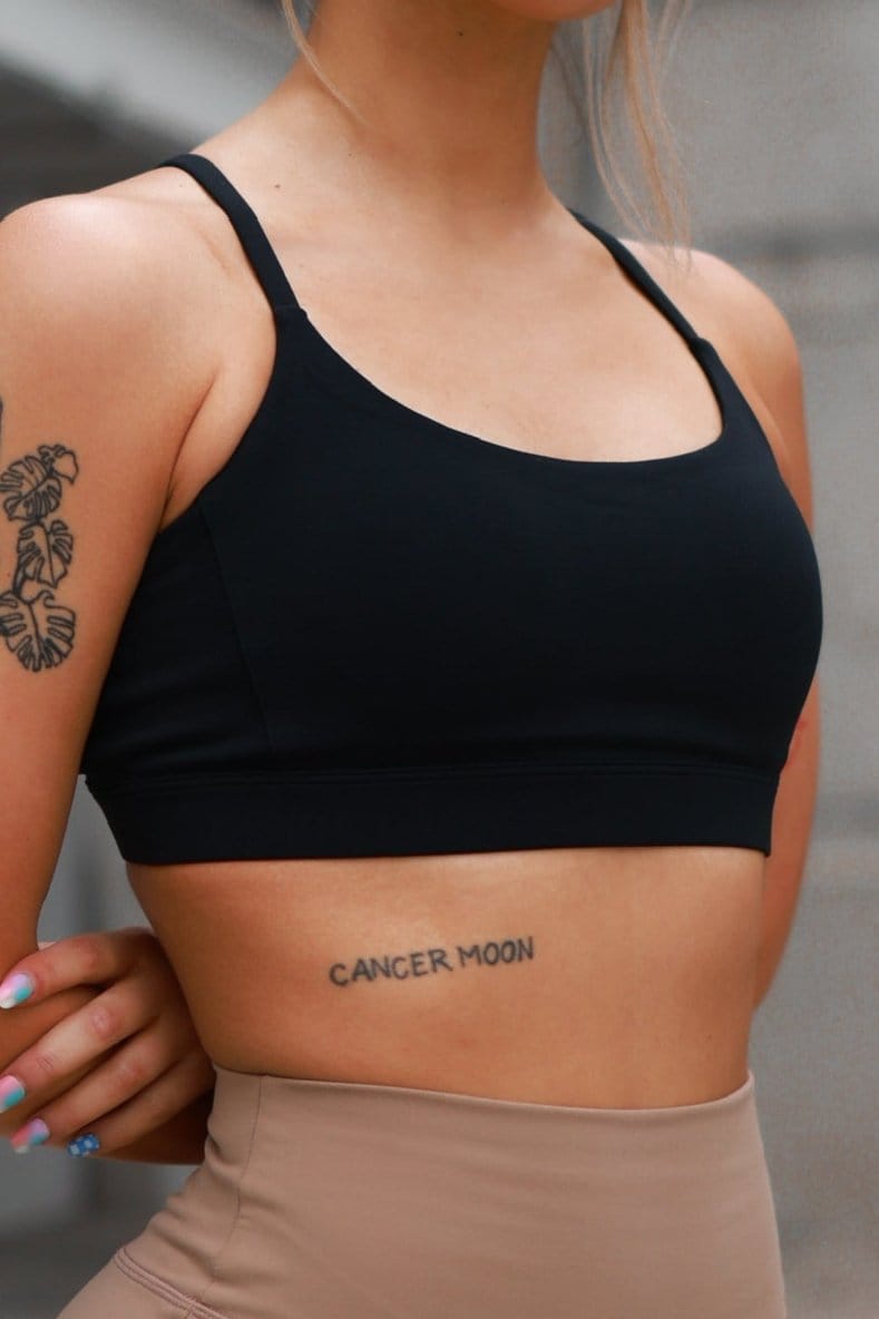 Free Spirit Outlet Inc. Lo-Fi(Black) / XS V-Strap Bra