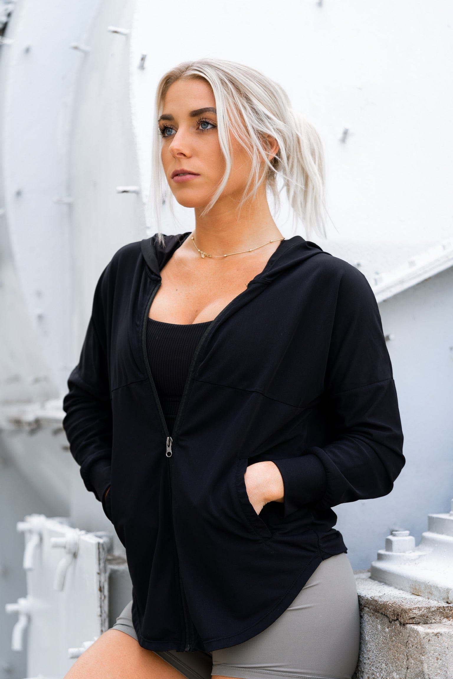 Free Spirit Outlet Midnight(Black) / S Breezy Jacket