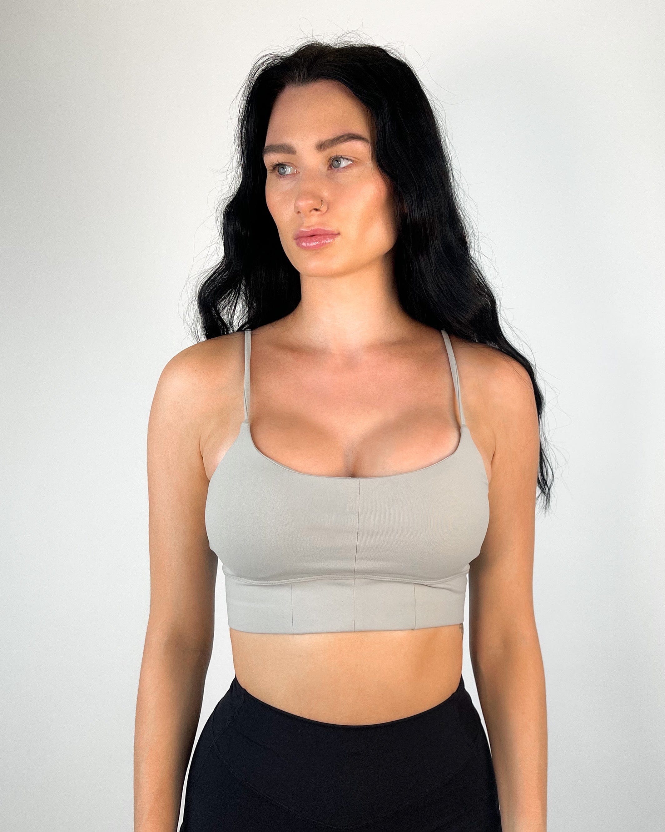 Free Spirit Outlet Paris(Light Grey) / S Evolve Sports Bra