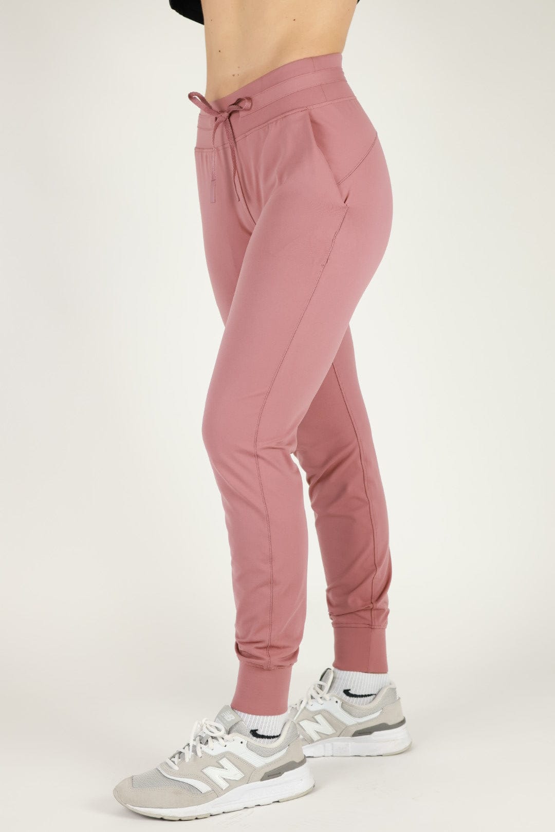 Free Spirit Outlet Petal(Light Pink) / XS Rebellion Joggers *CLEARANCE